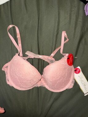 Marilyn Monroe Pink Lace Push-Up Bra - 34B